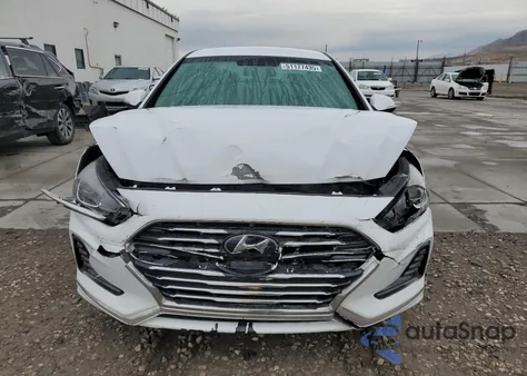 2019 Hyundai Sonata Hybrid from USA, damaged, VIN KMHE24L33KA091688